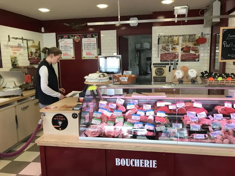 Dépôt dans une boucherie